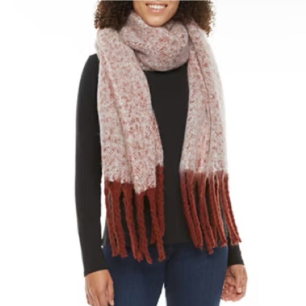 A.N.A NEW APPROACH WOMEN’S CHERRY MAHAGANY XL FRINGE OBLON SCARF